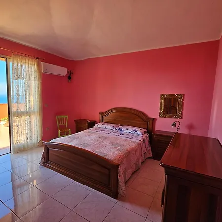 Casa Con Magnifica Vista Mare بيت للعطل